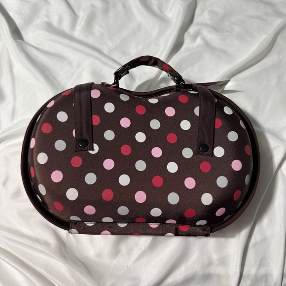 Bra(g) “The Bra Bag” – Hard Shell Travel Case – Polka Dot – Brown/Pink/White - Picture 2 of 12